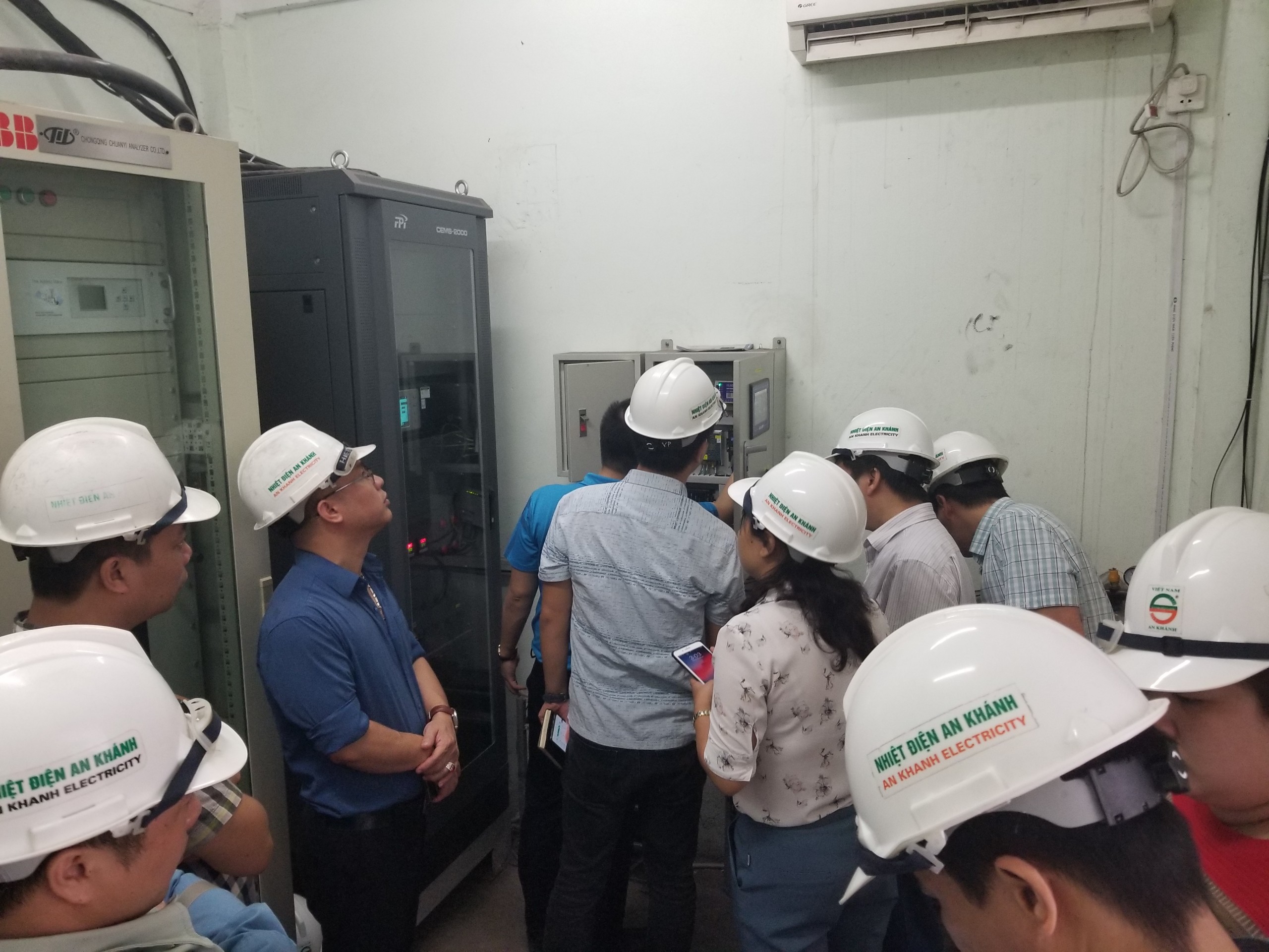 Lắp đặt trạm quan trắc khí thải nhiệt điện An Khánh